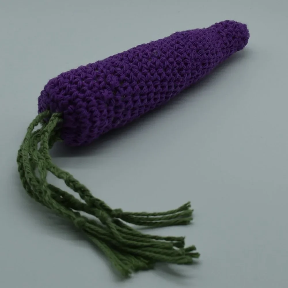 Hand Crafted Carrot catnip crochet cat toy - Picture 5 of 5